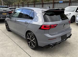 2022 Volkswagen Golf - Thumbnail