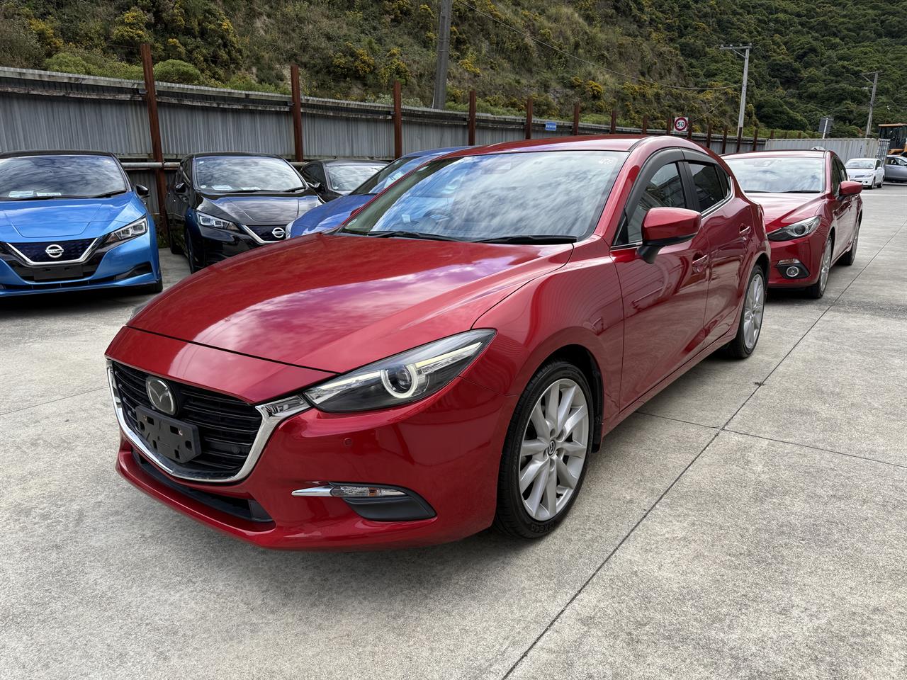 2017 Mazda Axela