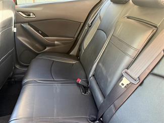 2017 Mazda Axela - Thumbnail