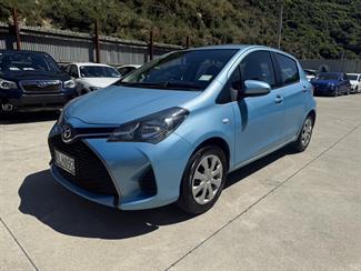 2015 Toyota Yaris - Thumbnail