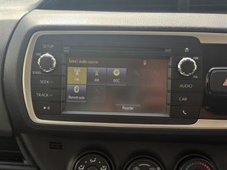 2015 Toyota Yaris - Thumbnail