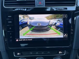 2017 Volkswagen Golf - Thumbnail