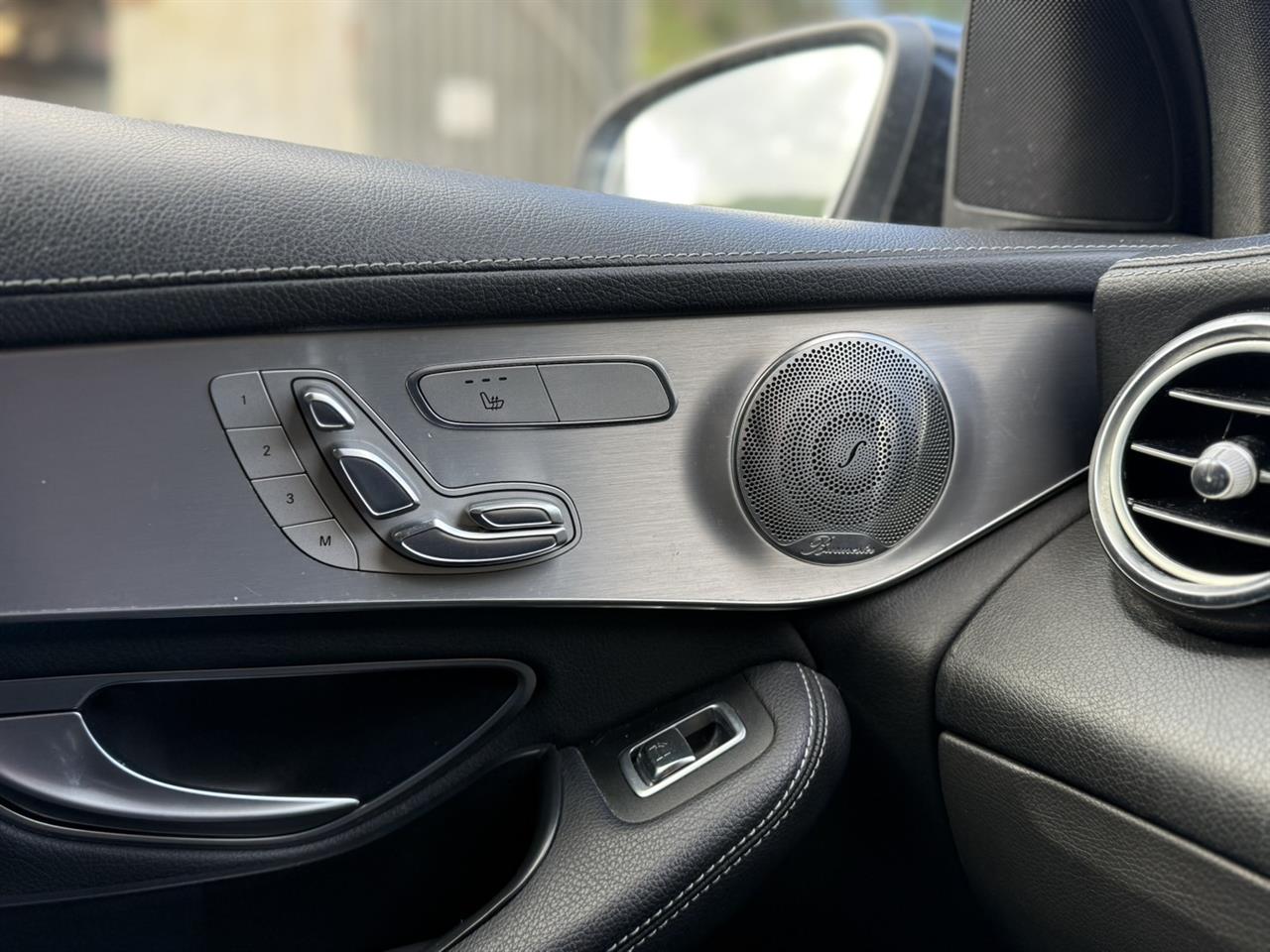 2017 Mercedes-Benz GLC 220