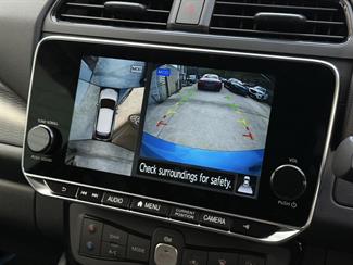 2020 Nissan Leaf - Thumbnail