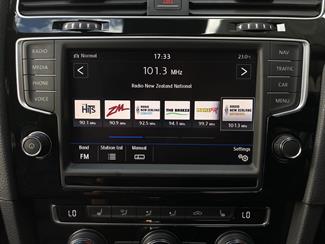 2017 Volkswagen Golf - Thumbnail