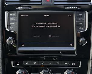 2017 Volkswagen Golf - Thumbnail