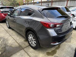 2017 Mazda Axela - Thumbnail