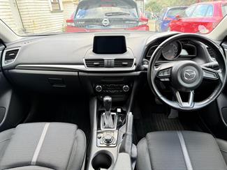 2017 Mazda Axela - Thumbnail
