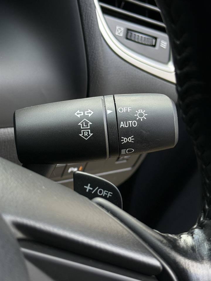 2017 Mazda Axela