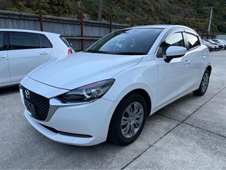 2020 Mazda 2 - Thumbnail