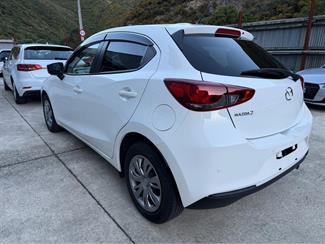 2020 Mazda 2 - Thumbnail