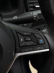 2020 Nissan Leaf - Thumbnail