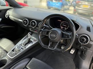 2015 Audi TTS - Thumbnail