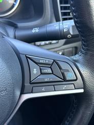 2022 Nissan Leaf - Thumbnail