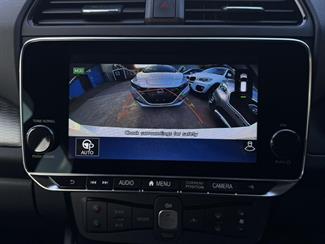 2022 Nissan Leaf - Thumbnail