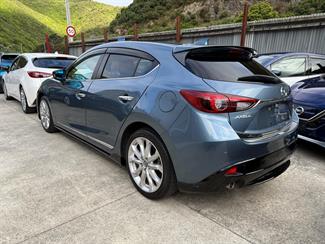 2015 Mazda Axela - Thumbnail