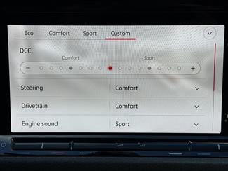2022 Volkswagen Golf - Thumbnail